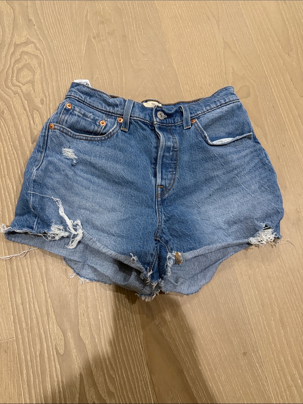 Classic High-Rise Distressed Denim Shorts Curvy - Blue